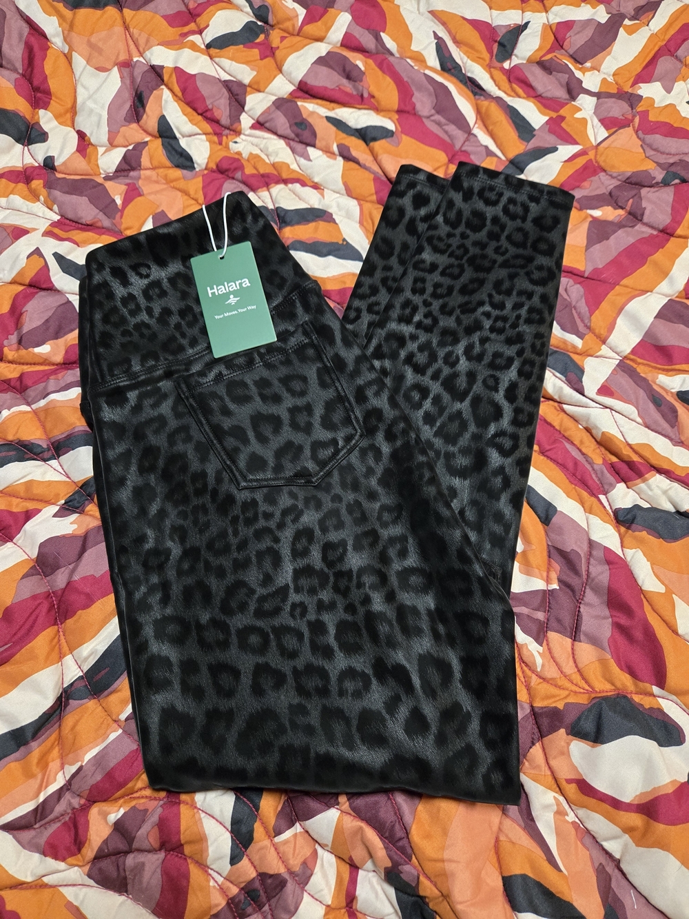 HALARA Black Leopard Print Leggings